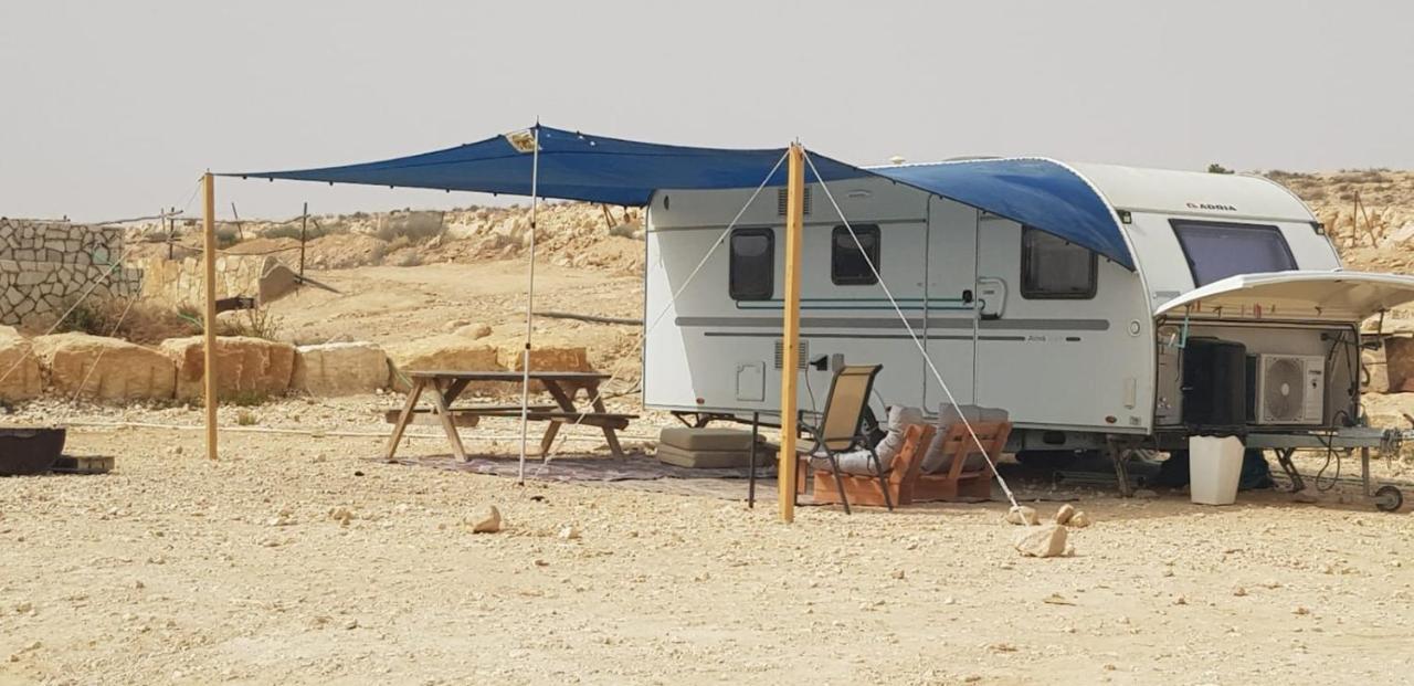 Itav Bateva Caravans - ייטב בטבע קרוואנים Mitzpe Ramon Exterior foto